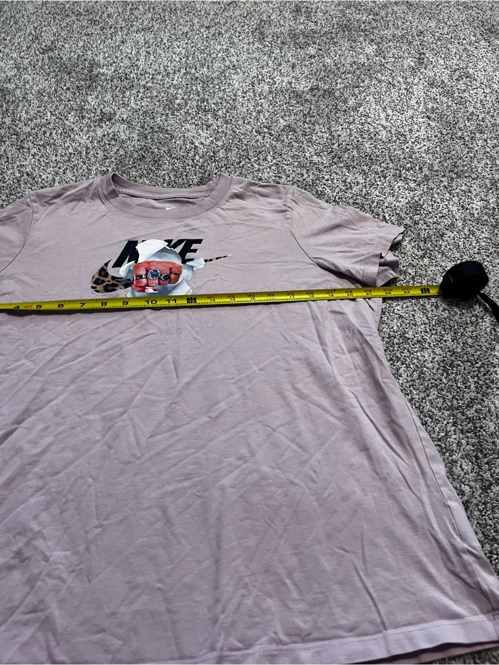 Nike Women’s XL Graphic Tee Pink Lavender Leopard Swoosh Fist Short Sleeve